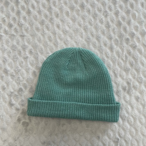 Green Burton Toque - Picture 2 of 9